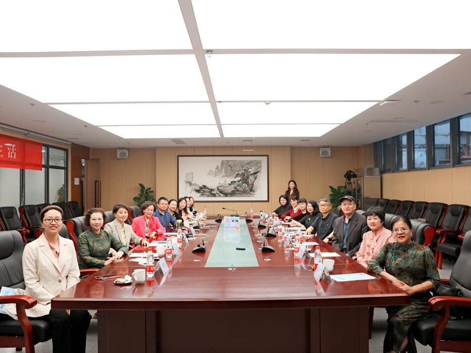 《蜀绣融入现代生活》— 2023国家级非遗代表性项目蜀绣研讨交流会圆满举办
