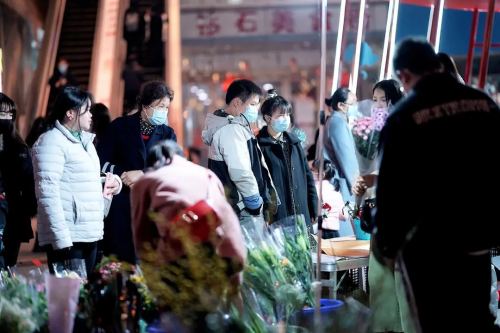 烟火·建设路——情人节遇到春节,要甜又要粘