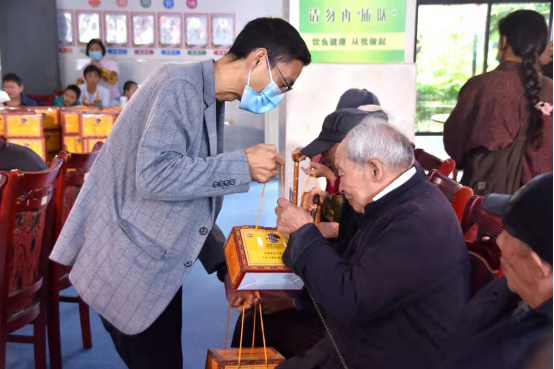 温暖传递，保宁醋重阳孝道传