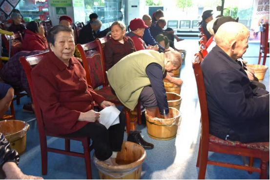 温暖传递，保宁醋重阳孝道传