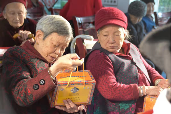 温暖传递，保宁醋重阳孝道传