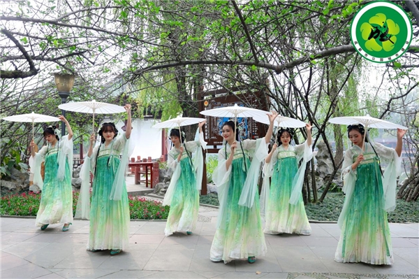 诗律之美的“沉浸式体验”，尽在棠湖公园！