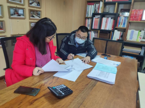 成龙路街道华新社区2022年社区保障资金项目中期评估会顺利开展