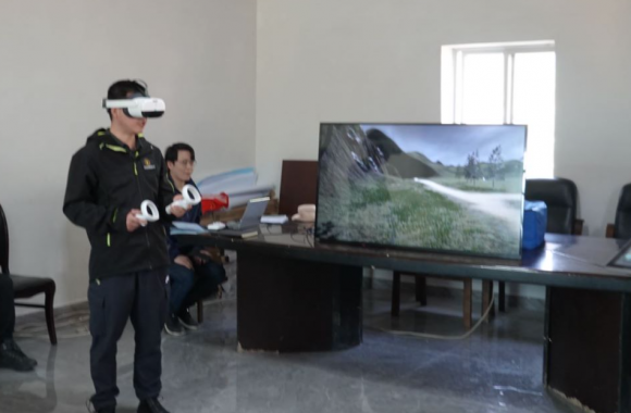 走进山区——大学生团队落地推广滑坡安全VR产品