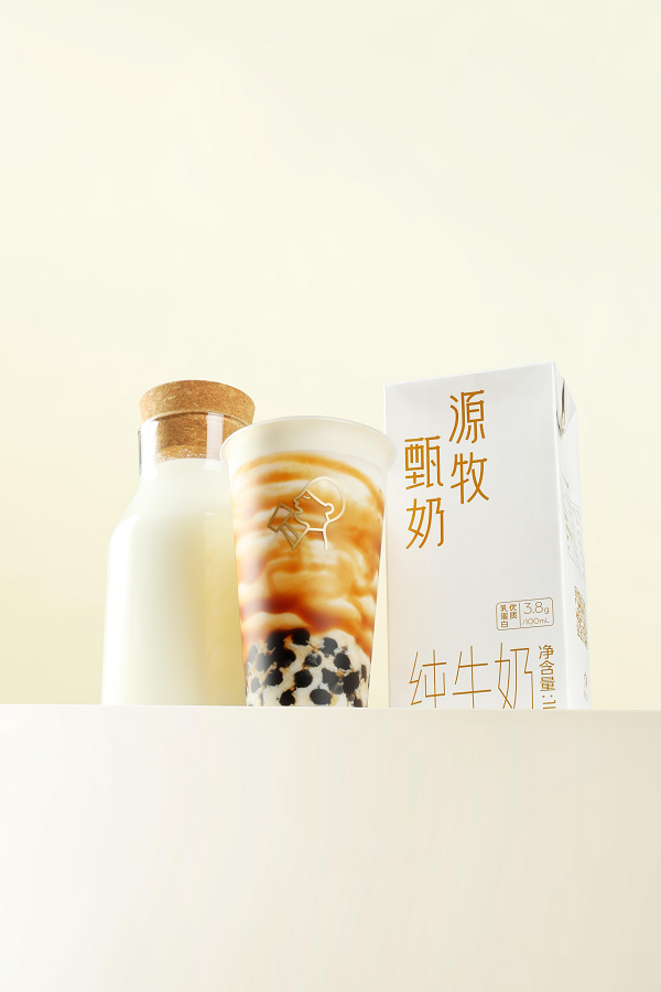 发起行业首个千万真奶补贴，喜茶进一步强化真奶优势