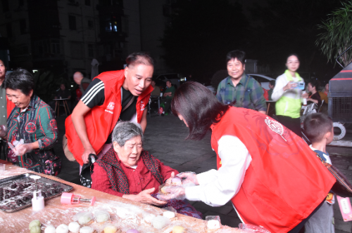 ​【下涧槽社区】机车之魂党建引领，赏月相聚邻里情深