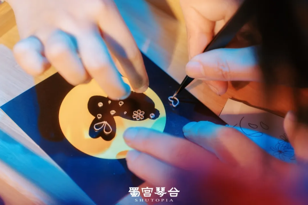 国风文化科普体验及宣传活动第十二场科普体验《千编万华·匠心编织》雅集于蜀宫琴台圆满举办