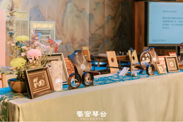 国风文化科普体验及宣传活动第十二场科普体验《千编万华·匠心编织》雅集于蜀宫琴台圆满举办
