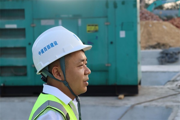 用热爱成就自己--眉山中建西部建设有限公司生产部经理易国涛访谈录