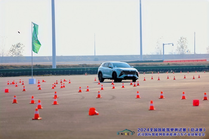 凯翼昆仑iHD荣耀加冕，斩获2024全国智能驾驶测试赛两项大奖
