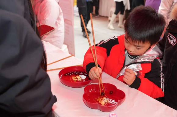 百企千岗——2025年武侯区春风行动专场招聘会现场直击