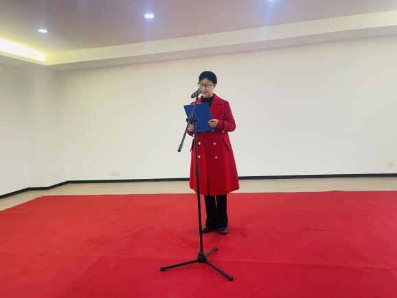 “退休不褪色，余热亦生辉”志愿者服务项目总结与表扬活动简报