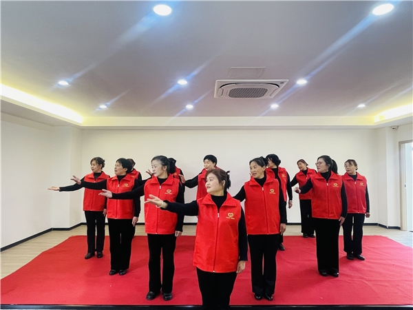 “退休不褪色，余热亦生辉”志愿者服务项目总结与表扬活动简报
