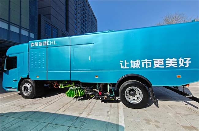 开创先河：欧航智蓝EHL低入口电动环卫车创新技术解析