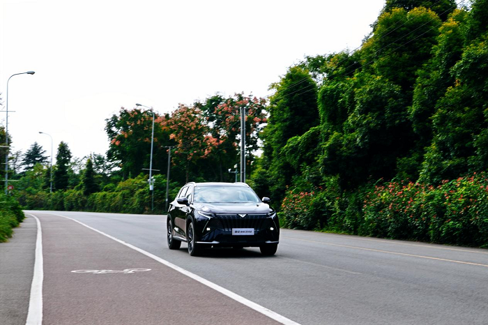 城市用电，长途用油，昆仑iHD 201km版把省钱省心玩明白了！