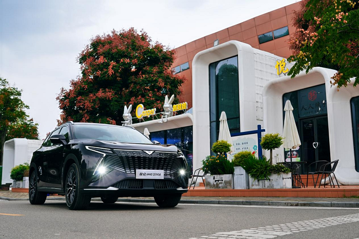 城市纯电通勤、郊外任性驰骋，昆仑iHD 201KM版全场景都好开