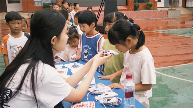 三下乡｜成都中医药大学【青翼·渠光】社会实践小队赴龙马镇开展志愿服务