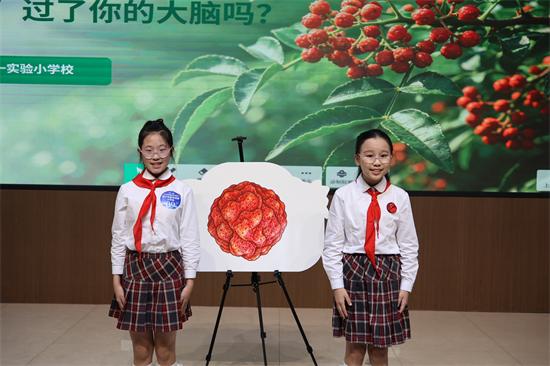 崇州市全国科普月系列活动——青少年科普讲解活动在成都市盐道街小学崇州校区（崇州市第二实验小学）举行
